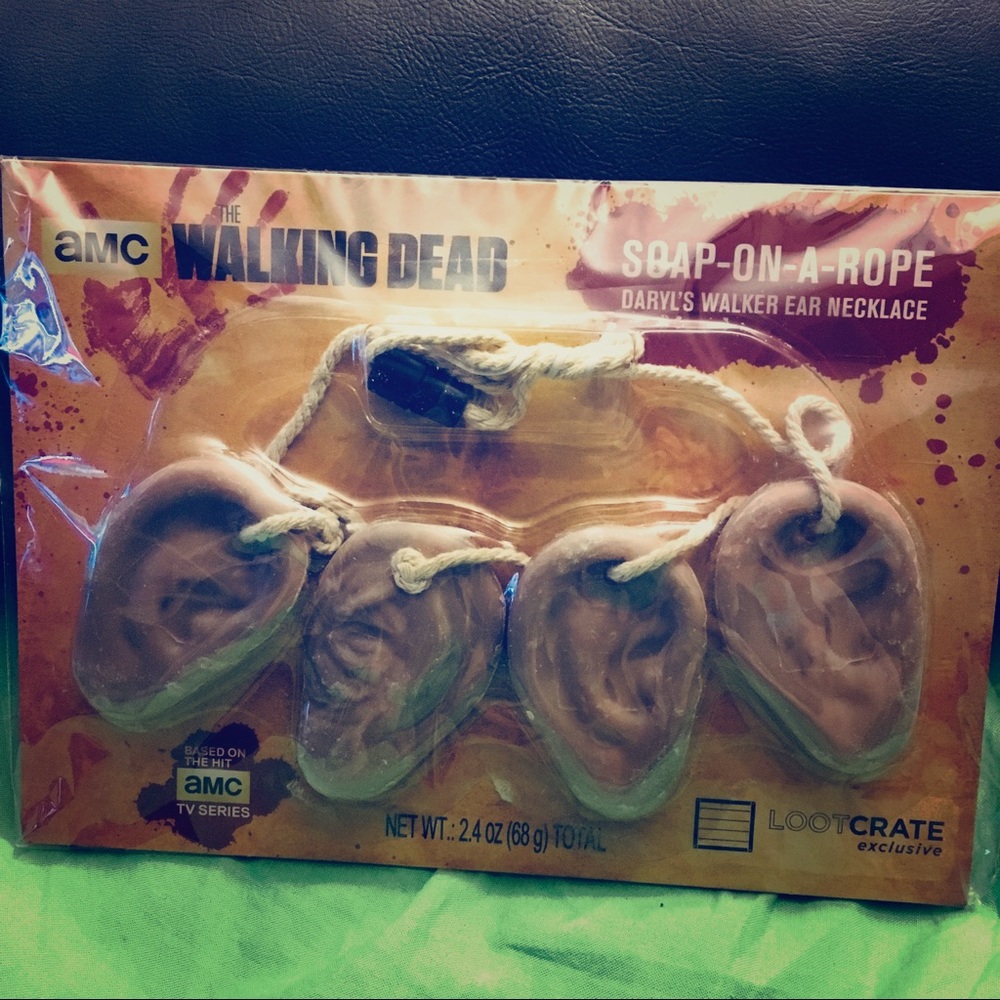 🌟SALE🌟 NWT AMC TWD Daryl’s Ear Necklace Soap